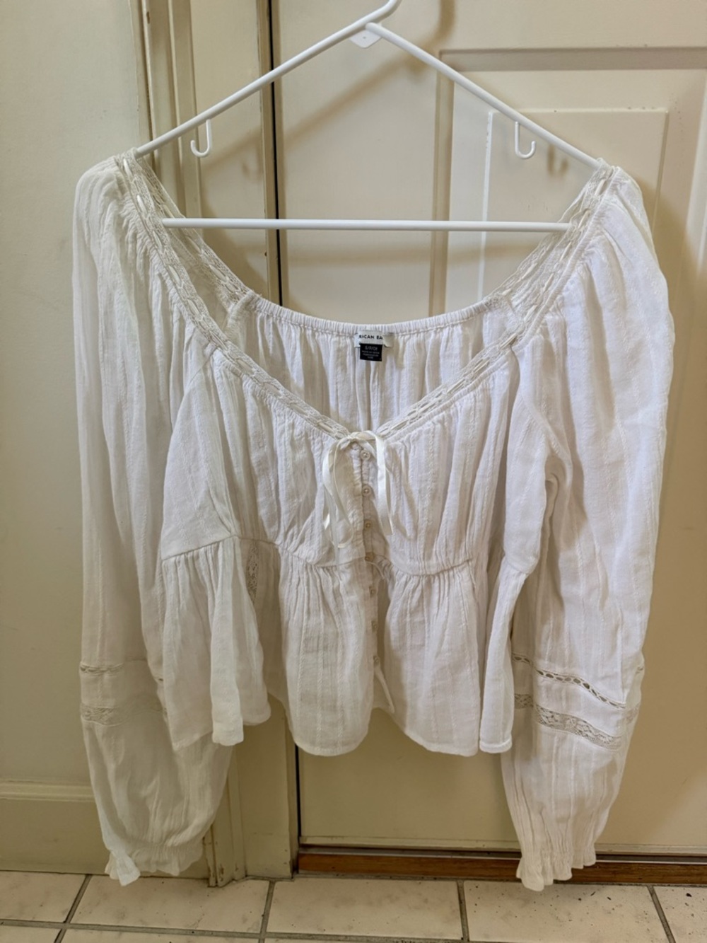 American Eagle Outfitters White Boho Blouse